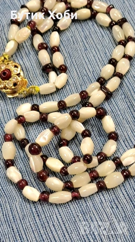 Старинен гердан от естествен седеф и гранати