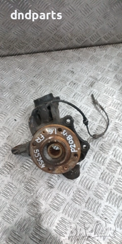 Шенкел Peugeot 208 1.6i 2013г.(преден десен)	