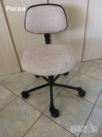 Продавам детски стол за бюро, снимка 5 - Мебели за детската стая - 50612445