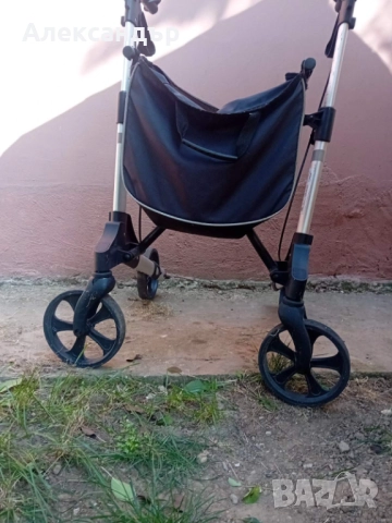 Прогодилка / ролатор/за възрастни , снимка 3 - Ролатори - 52047614