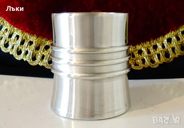 Чаша от калай с ефектна дръжка. , снимка 3 - Антикварни и старинни предмети - 48705255