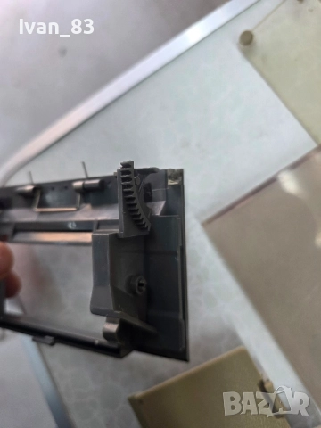 Радиокасетофон Sharp gf 575 НА ЧАСТИ!, снимка 9 - Радиокасетофони, транзистори - 47719347