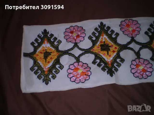 Ръчно бродиран гоблен ,пано за стена , покривка за маса 