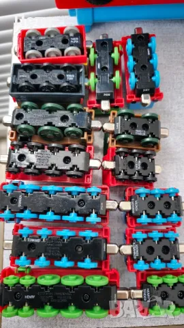 Thomas & Friends Локомотив куфар с колекция от влакчета, снимка 11 - Влакчета, самолети, хеликоптери - 48694930