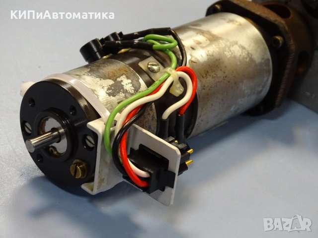 мотор редуктор Robbins Myers E-586-SA 1491FL, снимка 3 - Резервни части за машини - 37732262