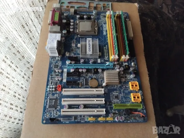 Дънна платка Gigabyte GA-P35-DS3L Socket 775 CPU+FAN+RAM, снимка 3 - Дънни платки - 49336412