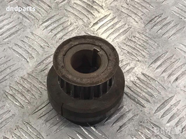 Зъбно колело Peugeot 206,1.6i,16V,2002г.