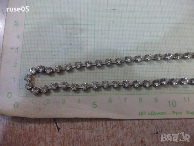 Синджир с камъни имитационна бижутерия - 16 гр., снимка 3 - Колиета, медальони, синджири - 43078104