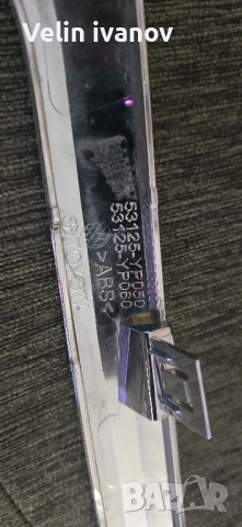 лайсни в предна решетка за тойота хайлукс, снимка 5 - Части - 52209395