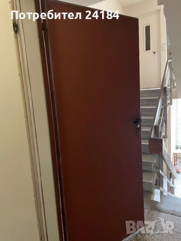 Продавам входна метална врата с рамка, снимка 5 - Входни врати - 53243520