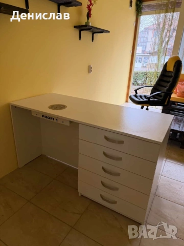 Бюро за маникюр с прахоуловител, снимка 9 - Бюра - 53468808