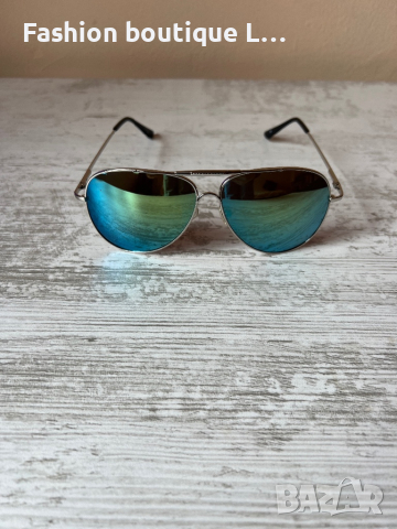 Зелени слънчеви очила със сребърни рамки 😎, снимка 2 - Слънчеви и диоптрични очила - 44900158