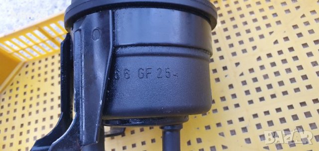 Казанче Хидравлична течност хидравликата на волана  ATF ZF, снимка 5 - Части - 38546642