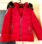 Зимно червено яке с пухкава яка, снимка 1