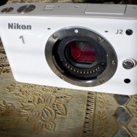 Фотоапарат-тяло NIKON 1 J2 и / NIKOR 10-30 mm1:3.5-5.6 VR/, снимка 2 - Фотоапарати - 43035112