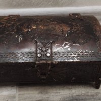 Винтич метална кутия за бижута (ретро/ стара/ vintage) , снимка 1 - Други ценни предмети - 38503767