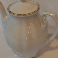 Порцеланов чайник, снимка 2 - Аксесоари за кухня - 37825974