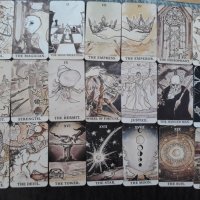Таро карти, различни от масовите: Ink Witch Tarot & Linestrider Tarot, снимка 13 - Карти за игра - 33677966