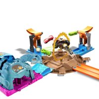 Hot Wheels Monster Truck Super Wheel - Mattel Хот Уилс, снимка 1 - Други - 43092339