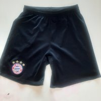 Спортни панталони Adidas FC BAYERN MUNCHEN, снимка 1 - Детски къси панталони - 36990223