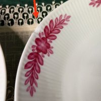 Seltmann Weiden porcelain!
Прекрасен комплект без забележки,с наситени розови цветя!, снимка 9 - Чинии - 43257647