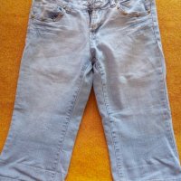 Дамски дънкови панталонки, снимка 1 - Къси панталони и бермуди - 28596573