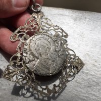 Религиозен двулицев метален медальон икона панагия накит, снимка 5 - Антикварни и старинни предмети - 36854674