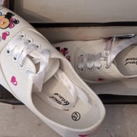 Спортни обувки с Мики и Мини , снимка 7 - Кецове - 36589156