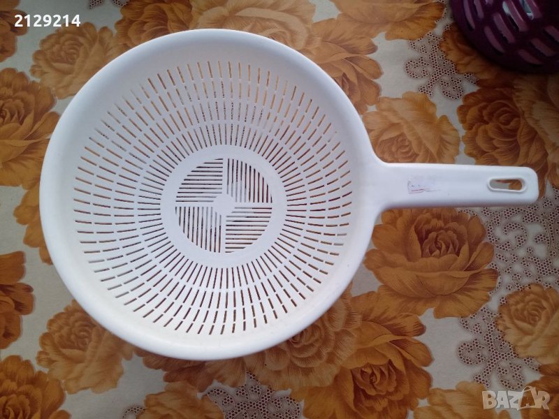 4. Пластмасов гевгир с дръжка, снимка 1