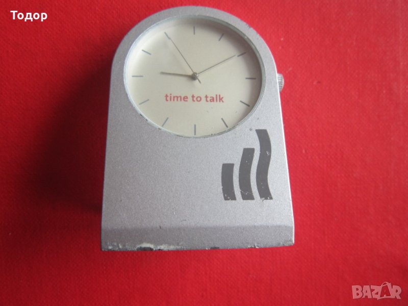 Модерен настолен часовник будилник , снимка 1