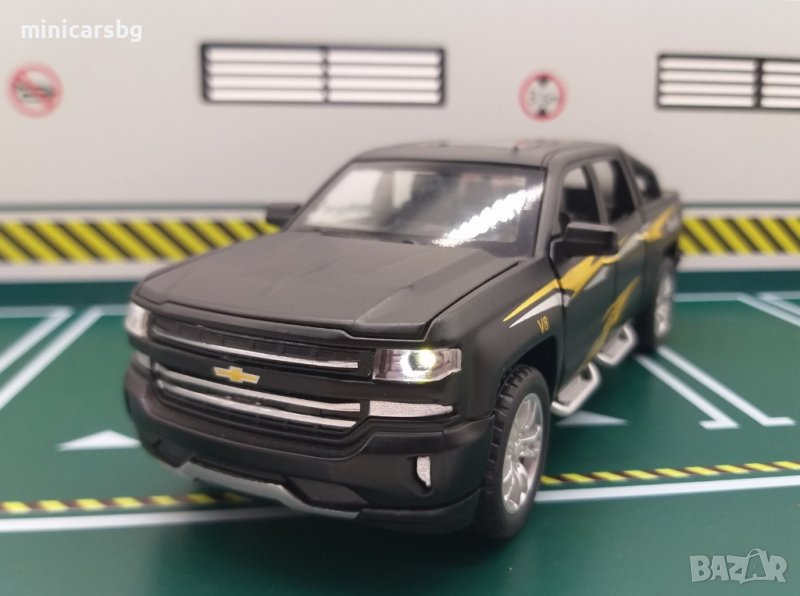 Метални колички: Chevrolet Silverado (Шевролет Силверадо), снимка 1
