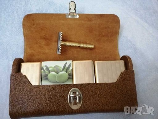 Стар туристически несесер със самобръсначка Soluna., снимка 1