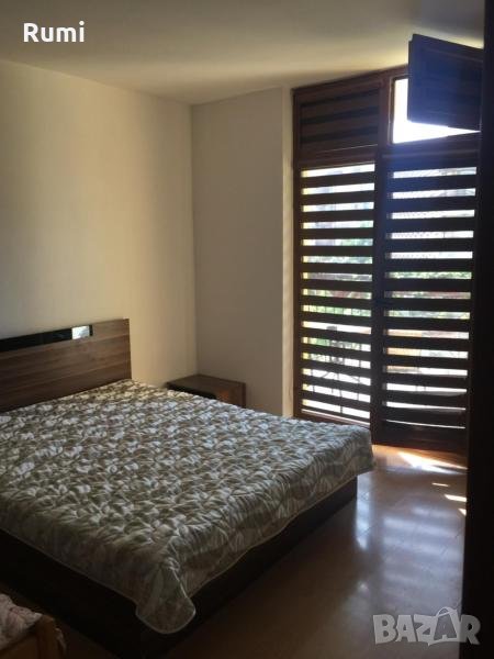 Отдавам просторен апартамент под наем в Сл.Бряг!, снимка 1