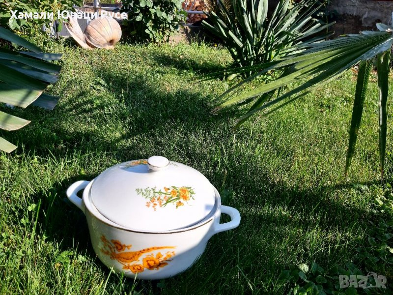 Стар порцеланов супник , снимка 1