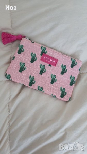 Козметичен несесер Escada , снимка 1
