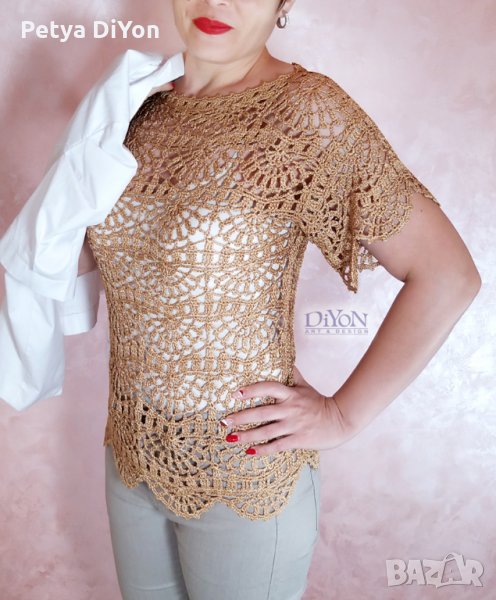 Ръчно плетена дамска ажурна блуза в златисто, снимка 1