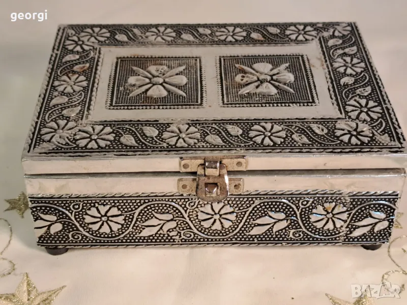 кутия за бижута с метален обков 23/5, снимка 1