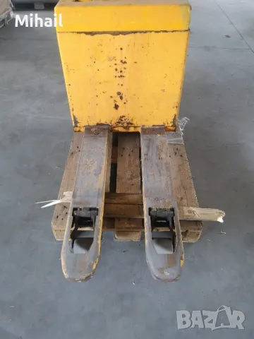 Jungheinrich транспалетна, палетна количка за ремонт или за части , снимка 2 - Други машини и части - 47701344