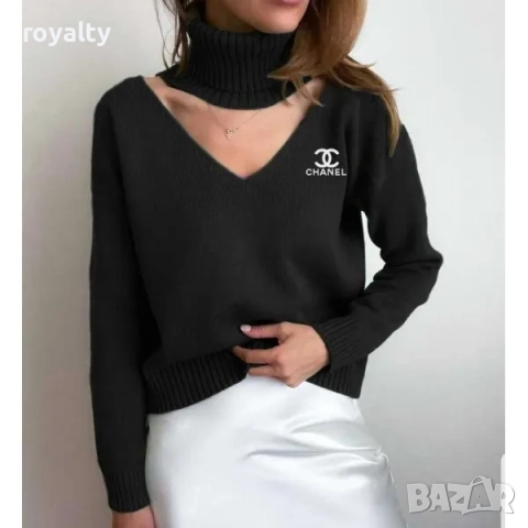 Черен пуловер Chanel с яка и V-образно деколте