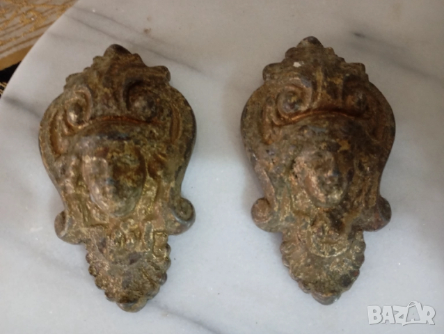 Комплект две барокови апликации