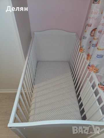 Детско креватче с матрак, снимка 3 - Бебешки легла и матраци - 51858095