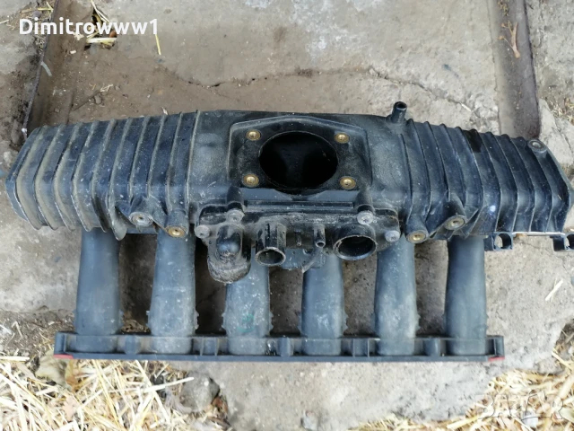 Всмукателен колектор бмв е39 520и , снимка 2 - Части - 51240865