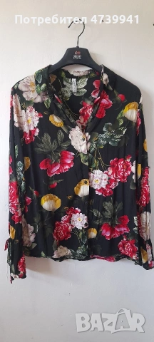 Дамска риза на цветя