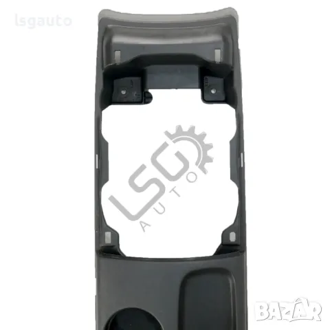 Барче средна конзола Mazda Tribute 2000-2011 ID: 137807, снимка 4 - Части - 48067756