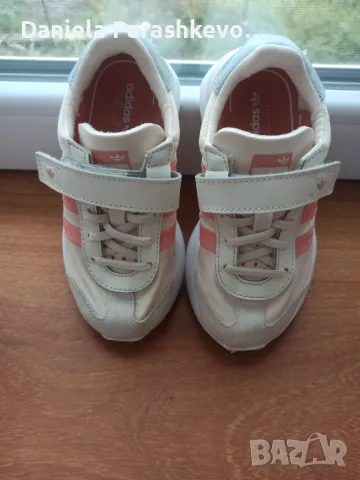 Сникърси Адидас момиче 28 номер, снимка 10 - Детски маратонки - 50412361