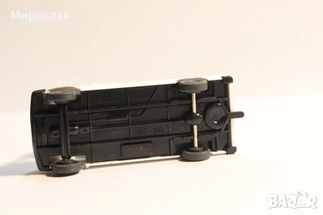 WIKING H0 1/87 MERCEDES BENZ 207 КОЛИЧКА КЕМПЕР МОДЕЛ, снимка 6 - Колекции - 53329109