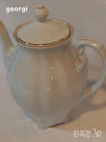 Порцеланов чайник, снимка 2 - Аксесоари за кухня - 37825974