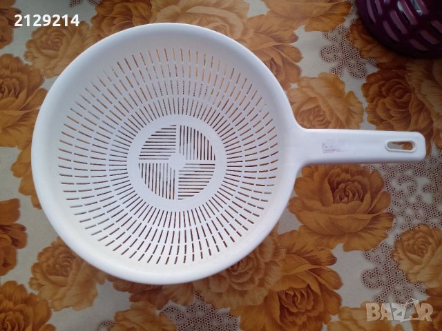 4. Пластмасов гевгир с дръжка, снимка 1