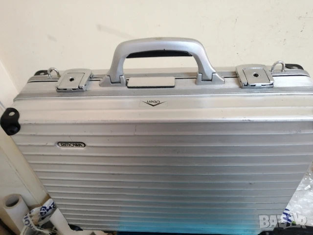 Алуминиев куфар RIMOWA , снимка 2 - Куфари с инструменти - 50671371