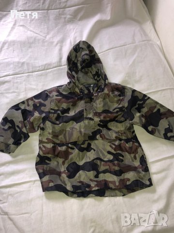 Камуфлажен шушляков суичер